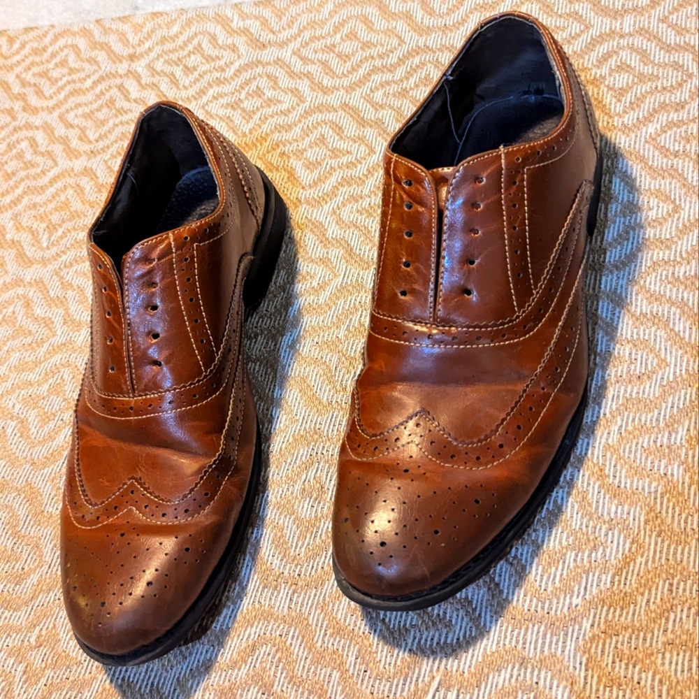 Men's Steve Madden size 9 dress shoes